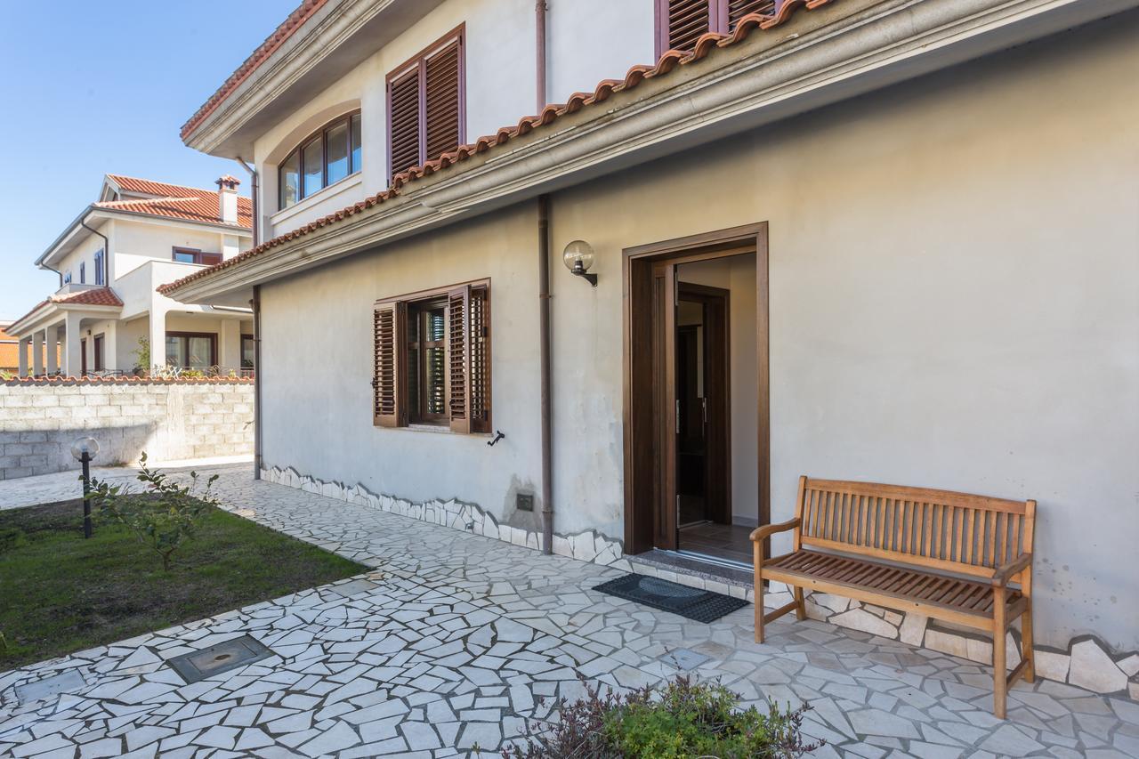 Anaelehouseapartments Ltb Арбория Экстерьер фото